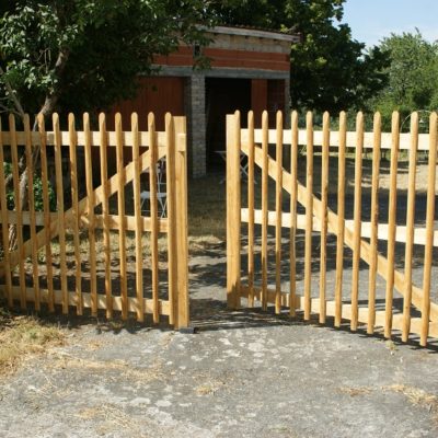 clôture ganivelle portails Kastané artisan bois châtaignier